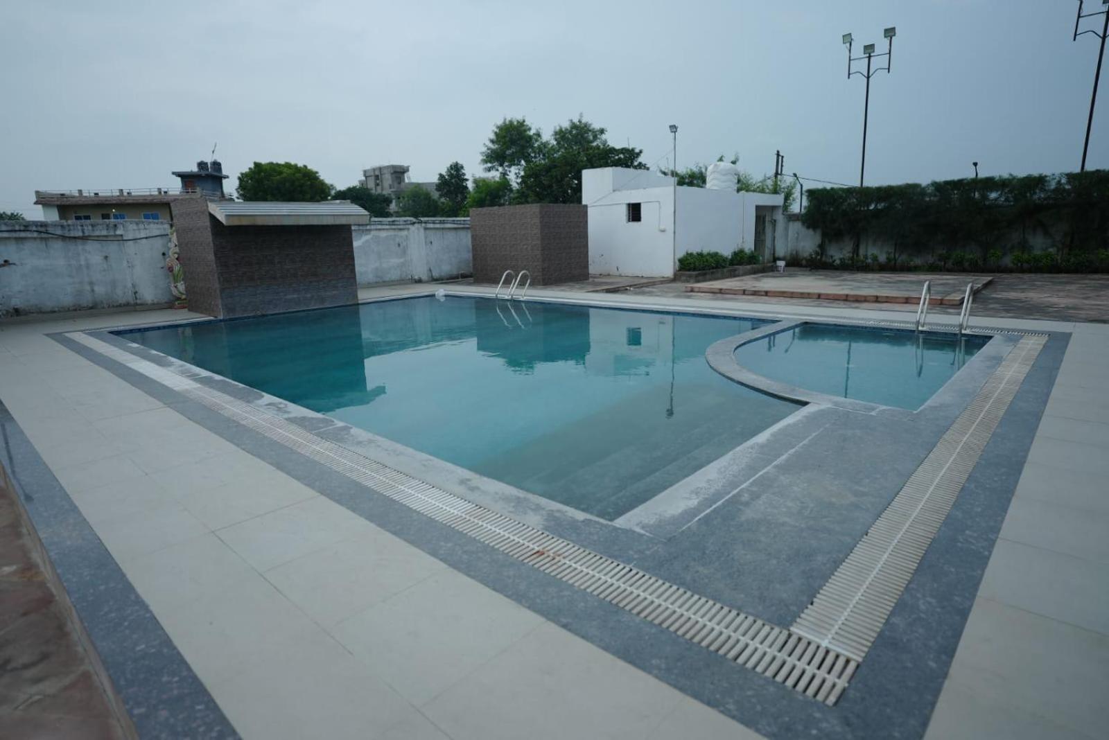 Palak Palace Hotels And Resort Bhopal Exterior photo
